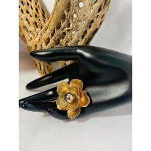 Julio MARSELLA Gold Tone Poppy Flower Brooch Pin